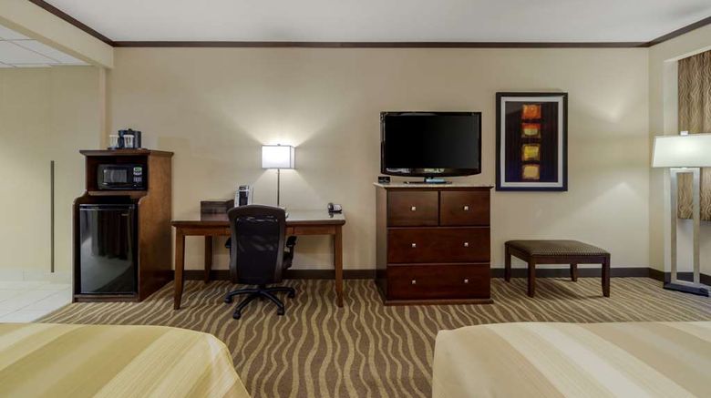 <b>Best Western Premier Denham Inn & Suites Room</b>. Images powered by <a href="https://iceportal.shijigroup.com/" title="IcePortal" target="_blank">IcePortal</a>.
