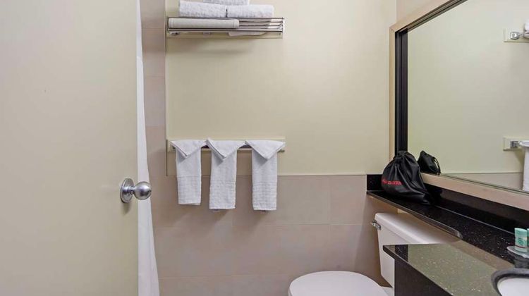 Best Western High Road Inn Room