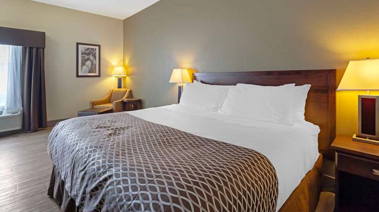 Best Western High Road Inn Room