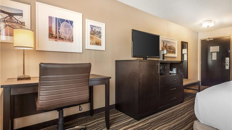 Best Western Plus Calgary Centre Inn Room