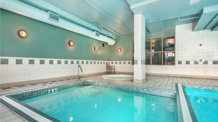 Best Western Plus Calgary Centre Inn Pool