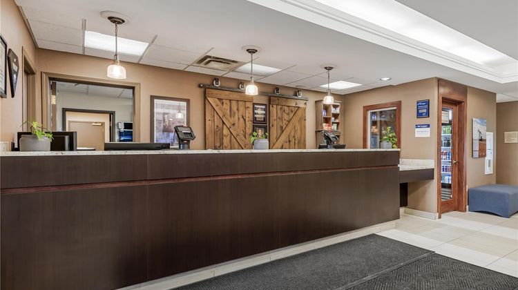 Best Western Plus Red Deer Inn & Suites Lobby