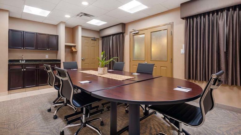 <b>Best Western Rocky Mtn House Inn & Stes Meeting</b>. Images powered by <a href="https://iceportal.shijigroup.com/" title="IcePortal" target="_blank">IcePortal</a>.