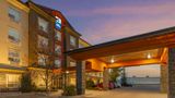 Best Western Bonnyville Inn & Suites Exterior