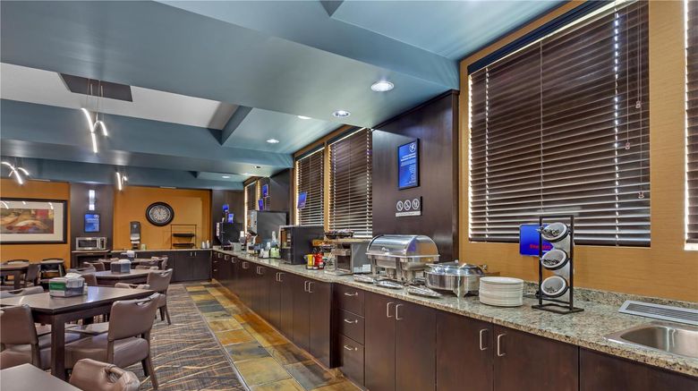 <b>Best Western Bonnyville Inn & Suites Restaurant</b>. Images powered by <a href="https://iceportal.shijigroup.com/" title="IcePortal" target="_blank">IcePortal</a>.