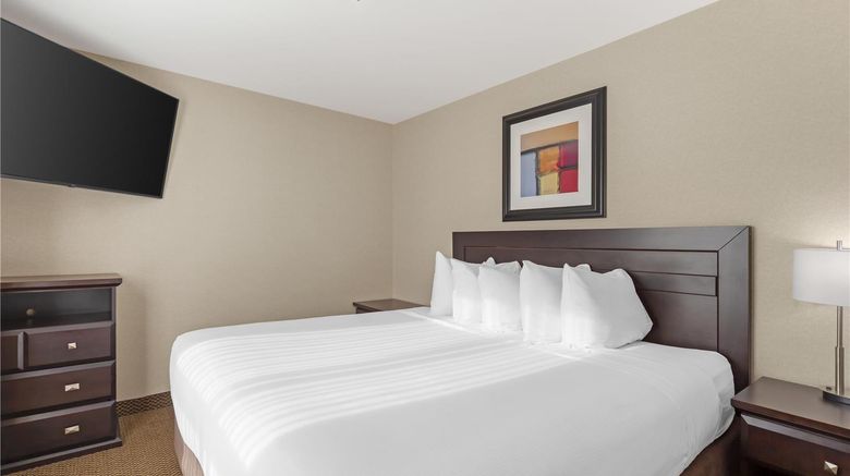 <b>Best Western Bonnyville Inn & Suites Suite</b>. Images powered by <a href="https://iceportal.shijigroup.com/" title="IcePortal" target="_blank">IcePortal</a>.