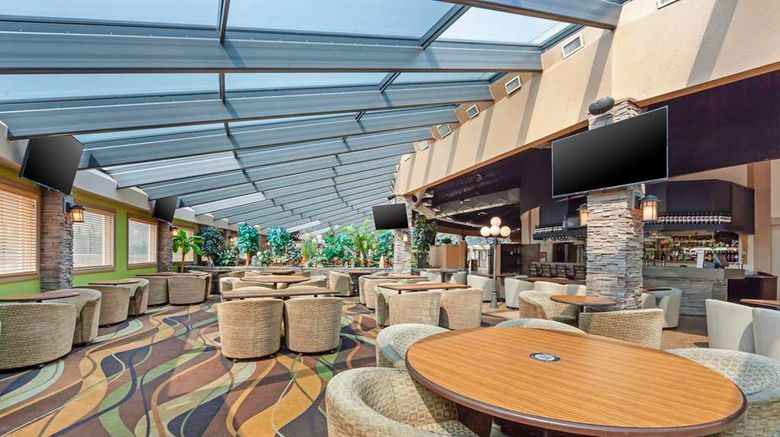 <b>Best Western Plus Mirage Hotel & Resort Exterior</b>. Images powered by <a href="https://iceportal.shijigroup.com/" title="IcePortal" target="_blank">IcePortal</a>.