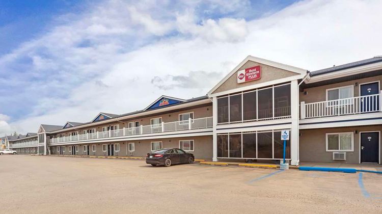 Best Western Plus Mirage Hotel & Resort Exterior