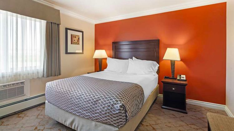 Best Western Plus Mirage Hotel & Resort Room