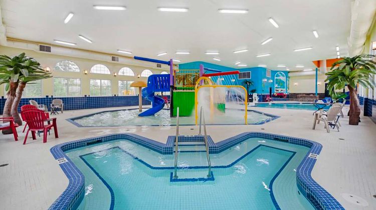 Best Western Plus Mirage Hotel & Resort Pool
