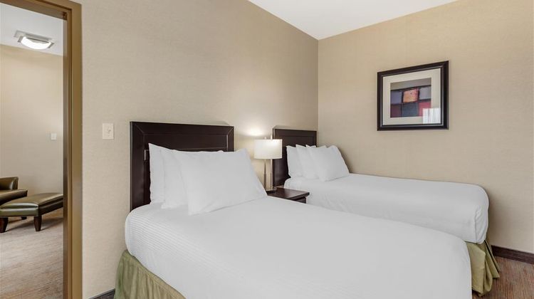 Best Western Wainwright Inn & Suites Room