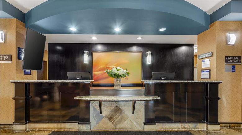 <b>Best Western Wainwright Inn & Suites Lobby</b>. Images powered by <a href="https://iceportal.shijigroup.com/" title="IcePortal" target="_blank">IcePortal</a>.