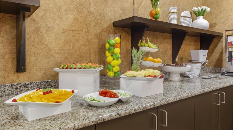 <b>Best Western Wainwright Inn & Suites Restaurant</b>. Images powered by <a href="https://iceportal.shijigroup.com/" title="IcePortal" target="_blank">IcePortal</a>.