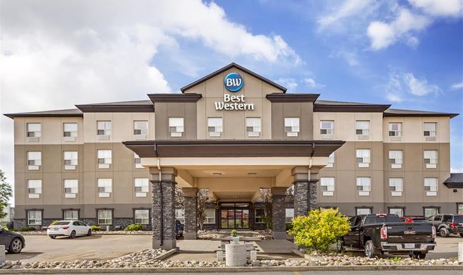 Best Western Wainwright Inn & Suites Exterior