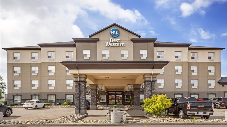 Best Western Wainwright Inn & Suites Exterior