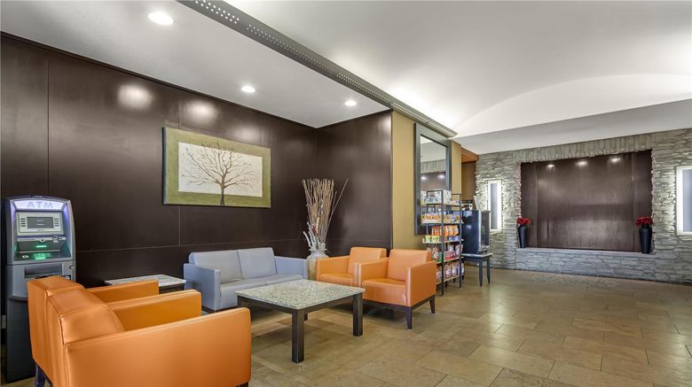 <b>Best Western Plus The Inn at St. Albert Lobby</b>. Images powered by <a href="https://iceportal.shijigroup.com/" title="IcePortal" target="_blank">IcePortal</a>.