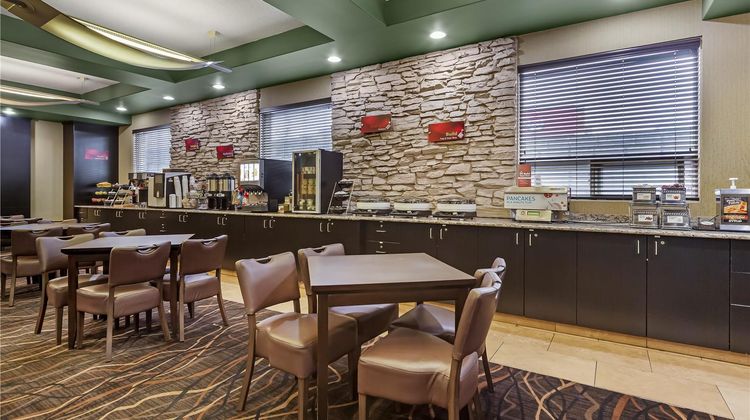 Best Western Plus The Inn at St. Albert Restaurant
