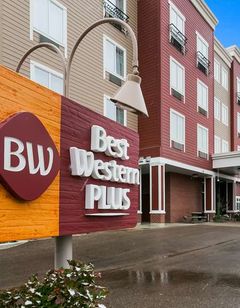 Best Western Plus Chateau Sylvan Lake