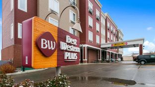 Best Western Plus Chateau Sylvan Lake