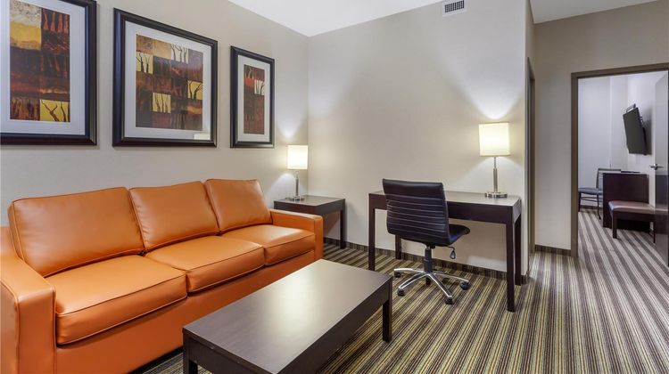 Best Western Plus Sherwood Inn & Suites Room