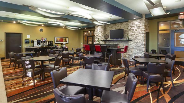 <b>Best Western Plus Sherwood Inn & Suites Restaurant</b>. Images powered by <a href="https://iceportal.shijigroup.com/" title="IcePortal" target="_blank">IcePortal</a>.