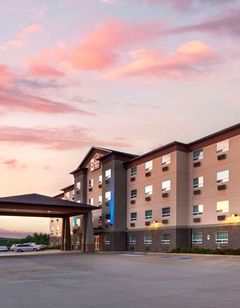 Best Western Plus Peace River Hotel