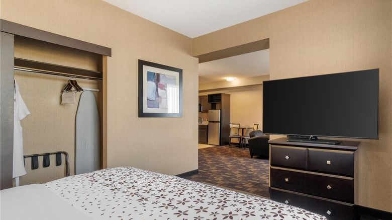 <b>Best Western Plus Fox Creek Room</b>. Images powered by <a href="https://iceportal.shijigroup.com/" title="IcePortal" target="_blank">IcePortal</a>.