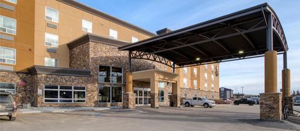 Best Western Plus Fox Creek Exterior