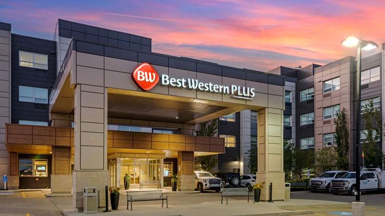 Best Western Plus Sawridge Suites Exterior
