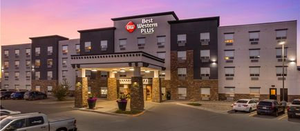 Best Western Plus Service Inn & Suites Exterior