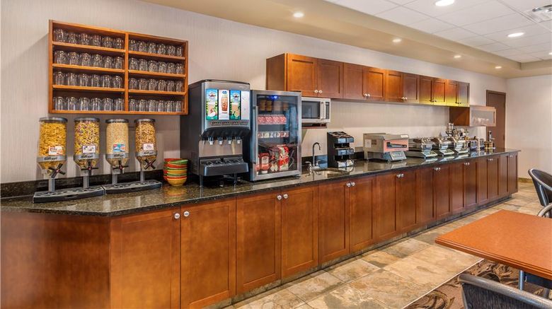 <b>Best Western Plus Service Inn & Suites Restaurant</b>. Images powered by <a href="https://iceportal.shijigroup.com/" title="IcePortal" target="_blank">IcePortal</a>.