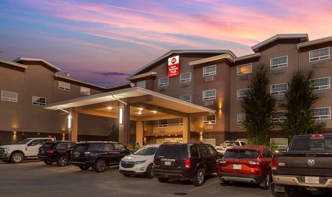 Best Western Plus Fort Saskatchewan Inn Exterior