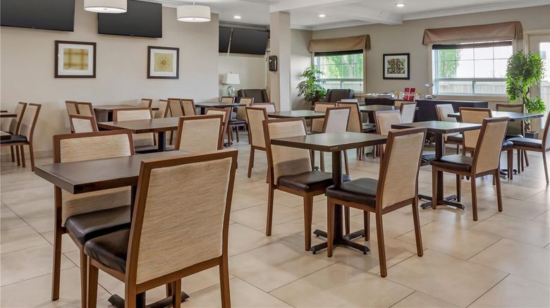 <b>Best Western Plus Fort Saskatchewan Inn Restaurant</b>. Images powered by <a href="https://iceportal.shijigroup.com/" title="IcePortal" target="_blank">IcePortal</a>.