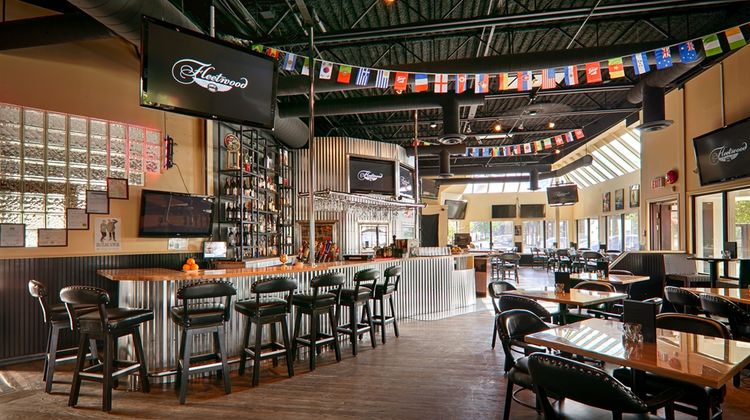 Best Western Plus Kelowna Hotel & Suites Restaurant