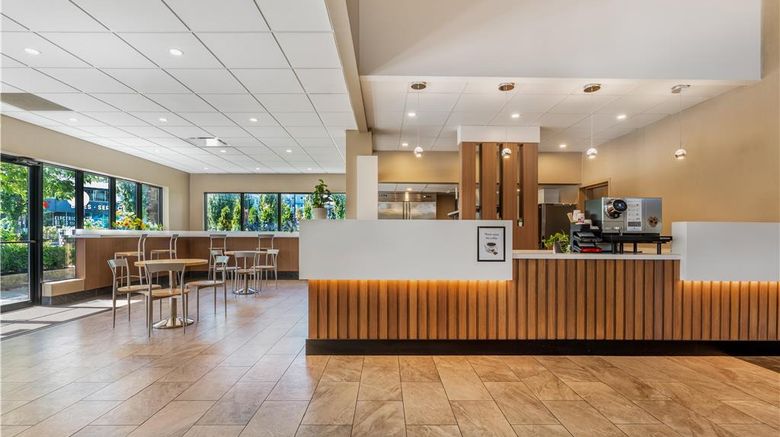 <b>Best Western Plus Burnaby Hotel Restaurant</b>. Images powered by <a href="https://iceportal.shijigroup.com/" title="IcePortal" target="_blank">IcePortal</a>.