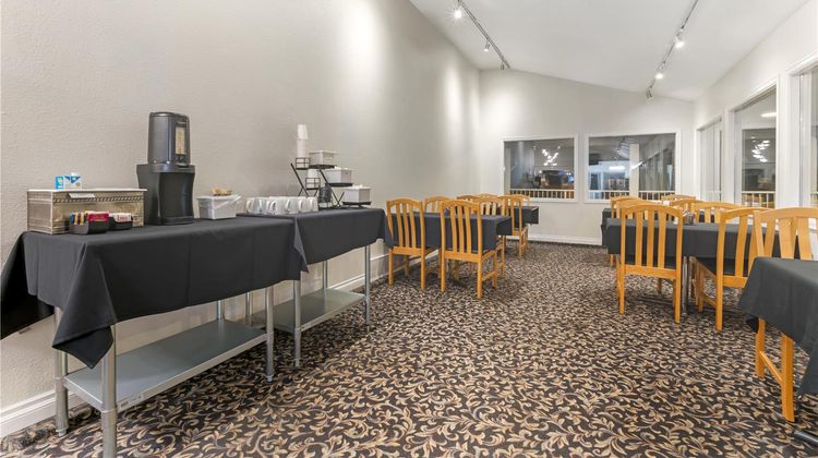 Best Western Inn at Penticton Restaurant