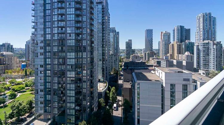 Best Western Premier Chateau Granville Exterior