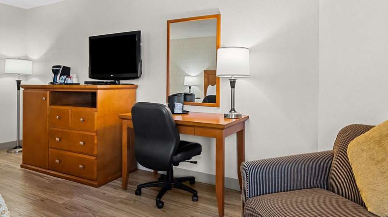 <b>Best Western Plus Langley Inn Suite</b>. Images powered by <a href="https://iceportal.shijigroup.com/" title="IcePortal" target="_blank">IcePortal</a>.
