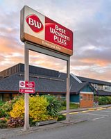 Best Western Plus Emerald Isle Hotel