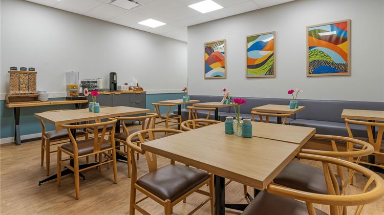 Best Western Plus Emerald Isle Hotel Restaurant