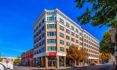 Best Western Plus Carlton Plaza Hotel
