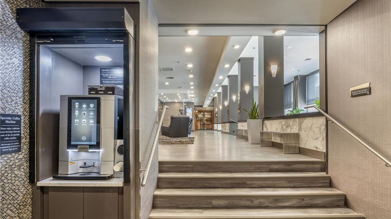 <b>Best Western Plus Carlton Plaza Hotel Lobby</b>. Images powered by <a href="https://iceportal.shijigroup.com/" title="IcePortal" target="_blank">IcePortal</a>.
