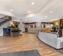 Best Western Plus Country Meadows Inn Lobby