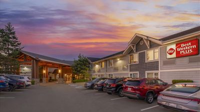 Best Western Plus Country Meadows Inn
