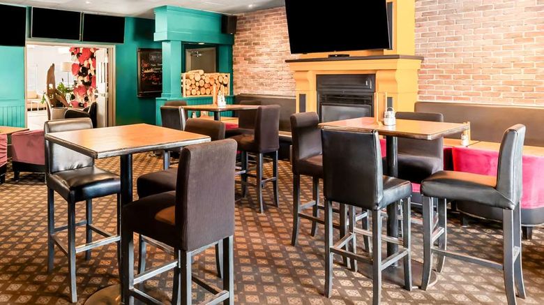 <b>Best Western Cowichan Valley Inn Restaurant</b>. Images powered by <a href="https://iceportal.shijigroup.com/" title="IcePortal" target="_blank">IcePortal</a>.