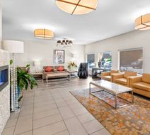 Best Western Cowichan Valley Inn Lobby