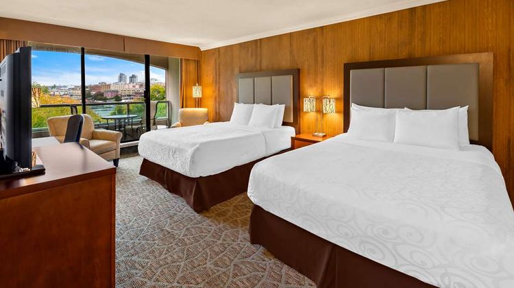 Best Western Plus Inner Harbour Room