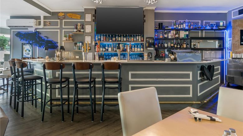 <b>Best Western Dorchester Hotel Restaurant</b>. Images powered by <a href="https://iceportal.shijigroup.com/" title="IcePortal" target="_blank">IcePortal</a>.