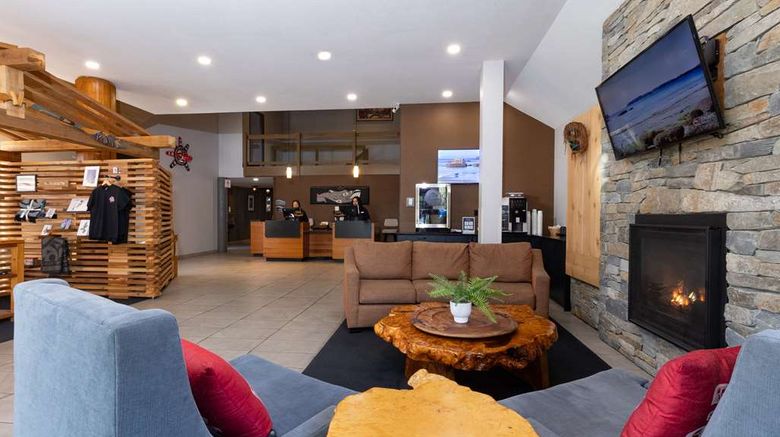 <b>Best Western Tin Wis Resort Lodge Lobby</b>. Images powered by <a href="https://iceportal.shijigroup.com/" title="IcePortal" target="_blank">IcePortal</a>.