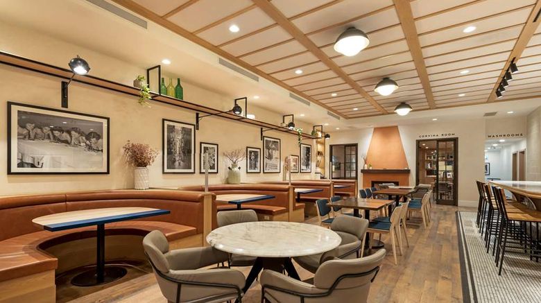 <b>Best Western Plus Baker Street Inn Restaurant</b>. Images powered by <a href="https://iceportal.shijigroup.com/" title="IcePortal" target="_blank">IcePortal</a>.